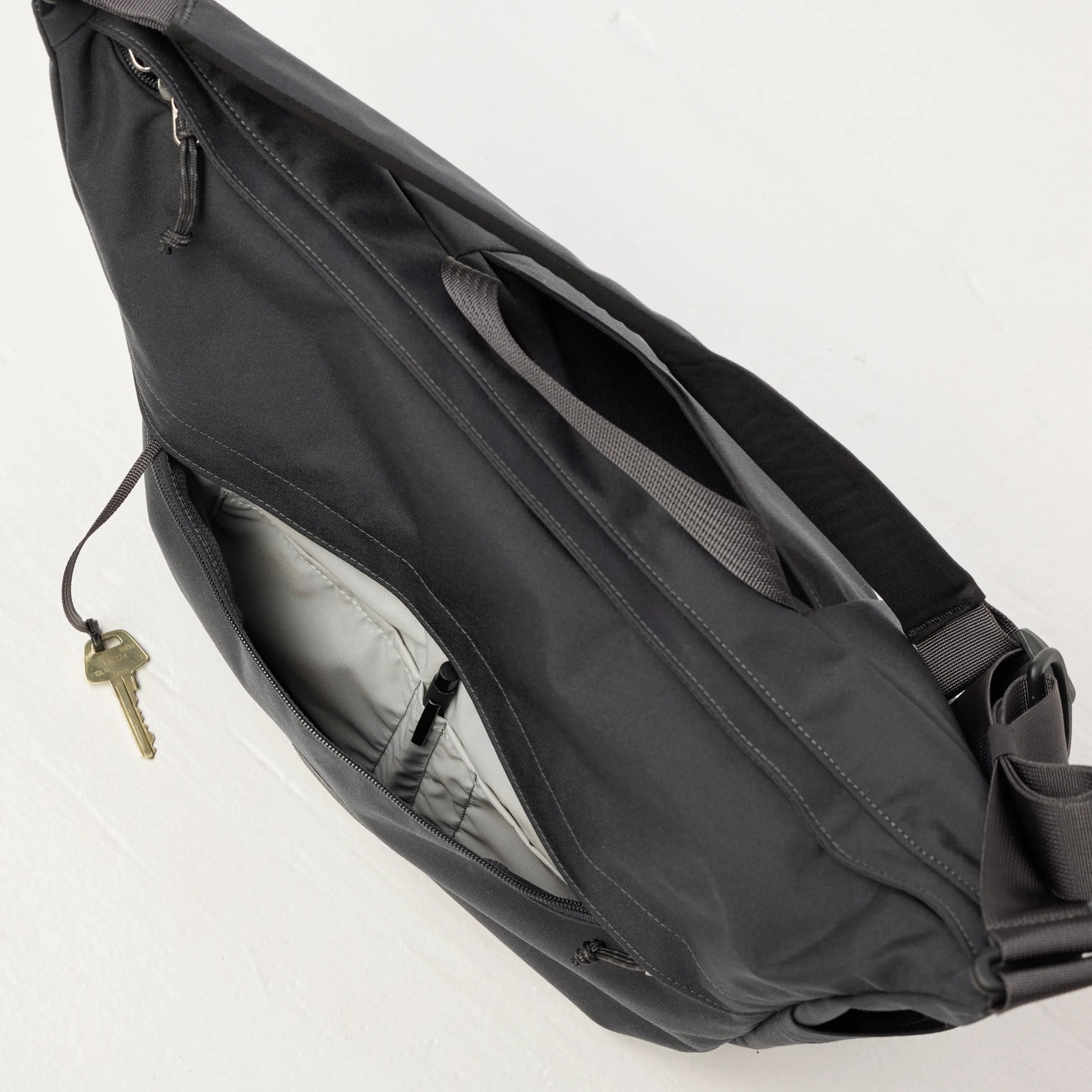 Farden Crossbody